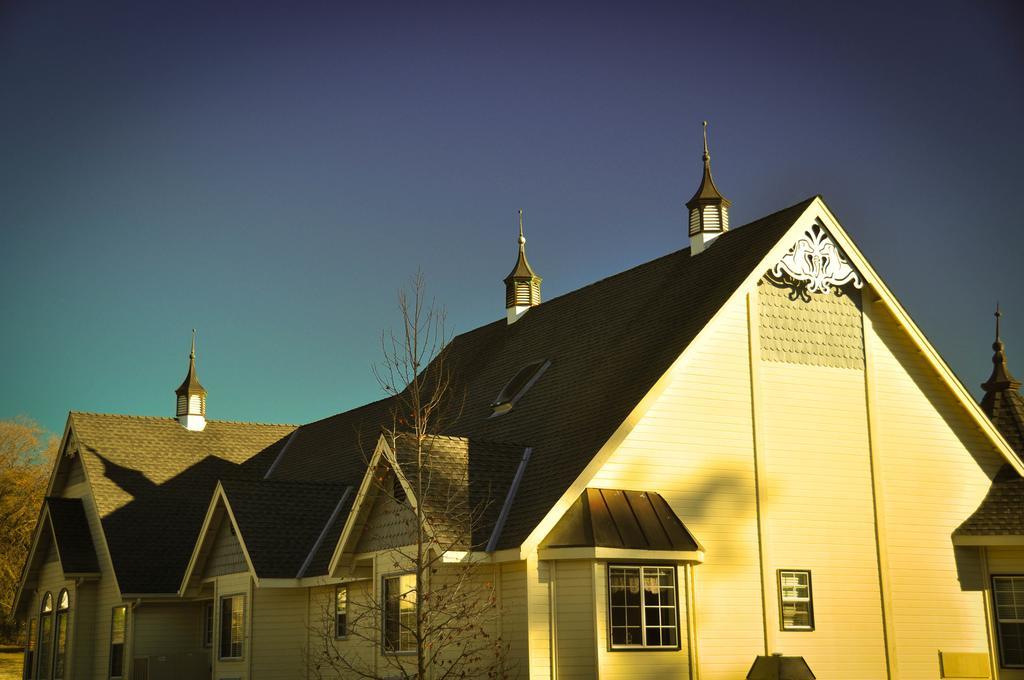 Hounds Tooth Inn Oakhurst Exterior photo